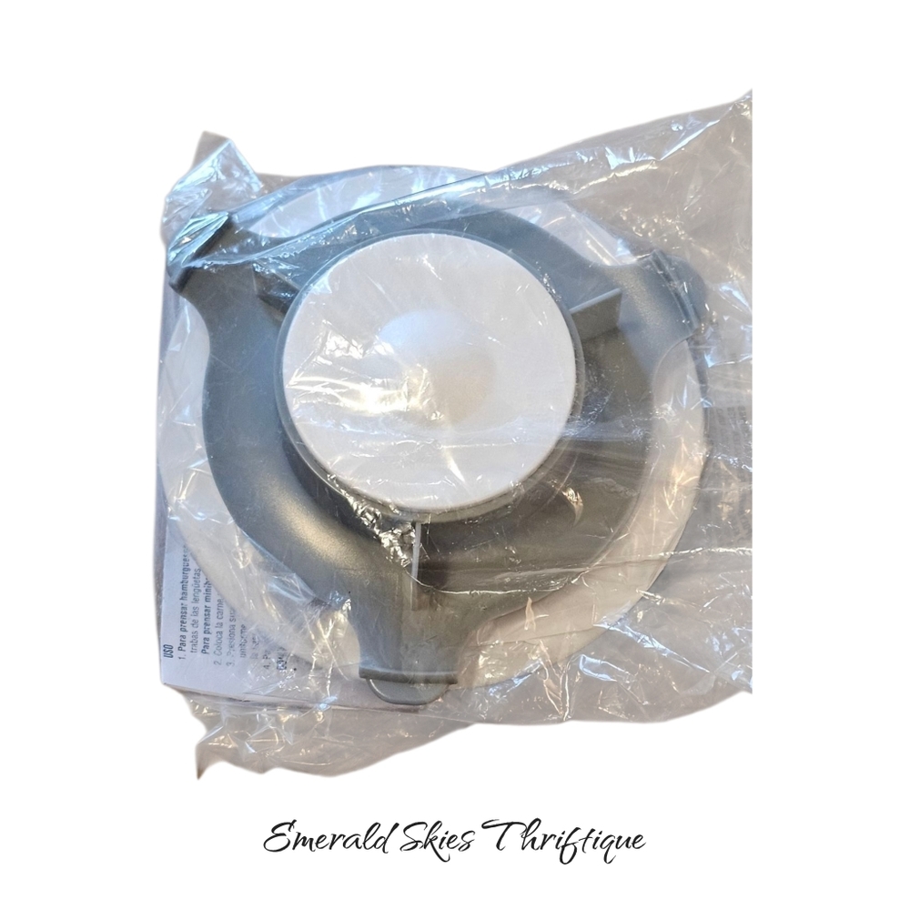 Authentic Pampered Chef - Burger & Slider Press 1174 - NEW